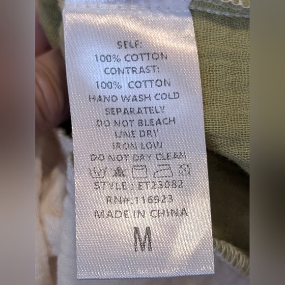 NWT Easel Green And Natural Boho Embroidered Wide Sleeve Tunic - Picture 11 of 16